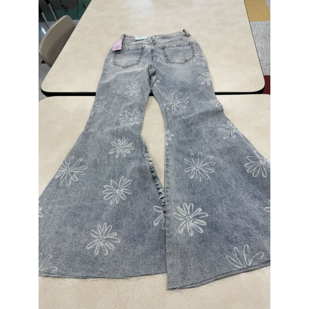 Wild Fable Floral Embroidered Bell Bottom Jeans - Size 2 NWT - Picture 6 of 6